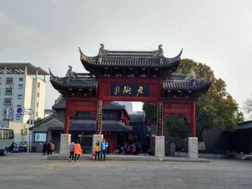 您好，泰州是一个历史悠久的城市，有很多旅游景点。以下是泰州旅游景点攻略的详细介绍：